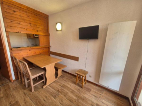 Studio cosy à Tignes Val Claret - 10m des pistes avec balcon, idéal pour 4 personnes - FR-1-502-429